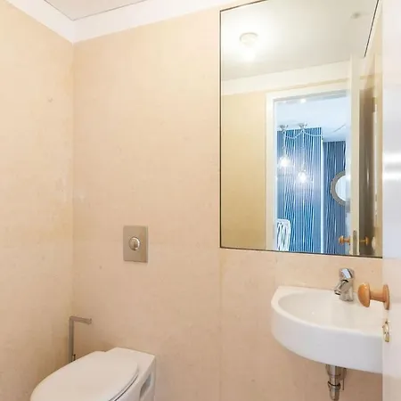 Appartement Guestready - Contemporary Flat W/ Garage In *