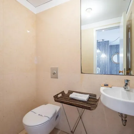 아파트 Guestready - Chic Contemporary Flat In *