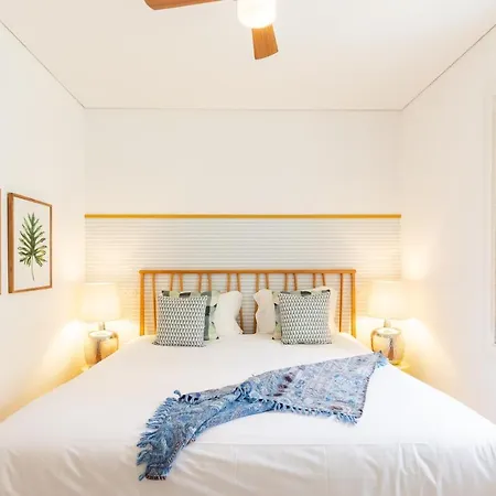 Joivy Chiado Self Check-in 2-br Flat With Parking Διαμέρισμα Lisboa