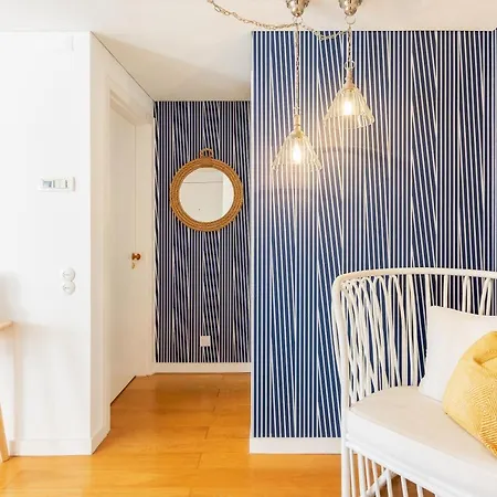 Joivy Chiado Self Check-in 2-br Flat With Parking Διαμέρισμα