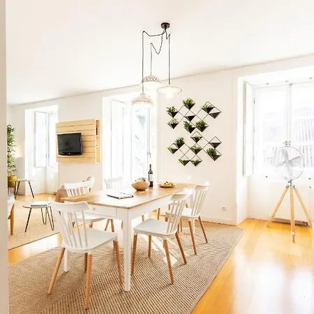 Διαμέρισμα Joivy Chiado Self Check-in 2-br Flat With Parking Lisboa