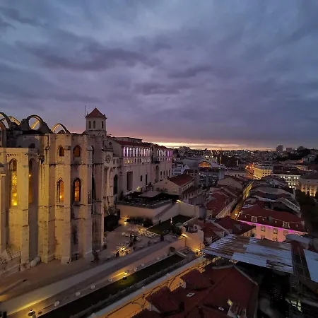 Joivy Chiado Self Check-in 2-br Flat With Parking Διαμέρισμα *
